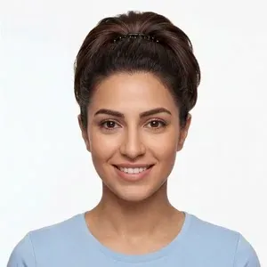تسريحة مع مشبك الموز
